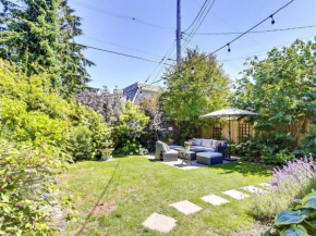 Private Suite With Spacious Yard